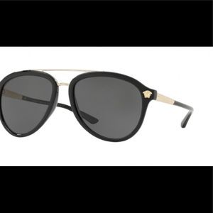 VERSACE Beautiful Sunglasses in Black (NEW)